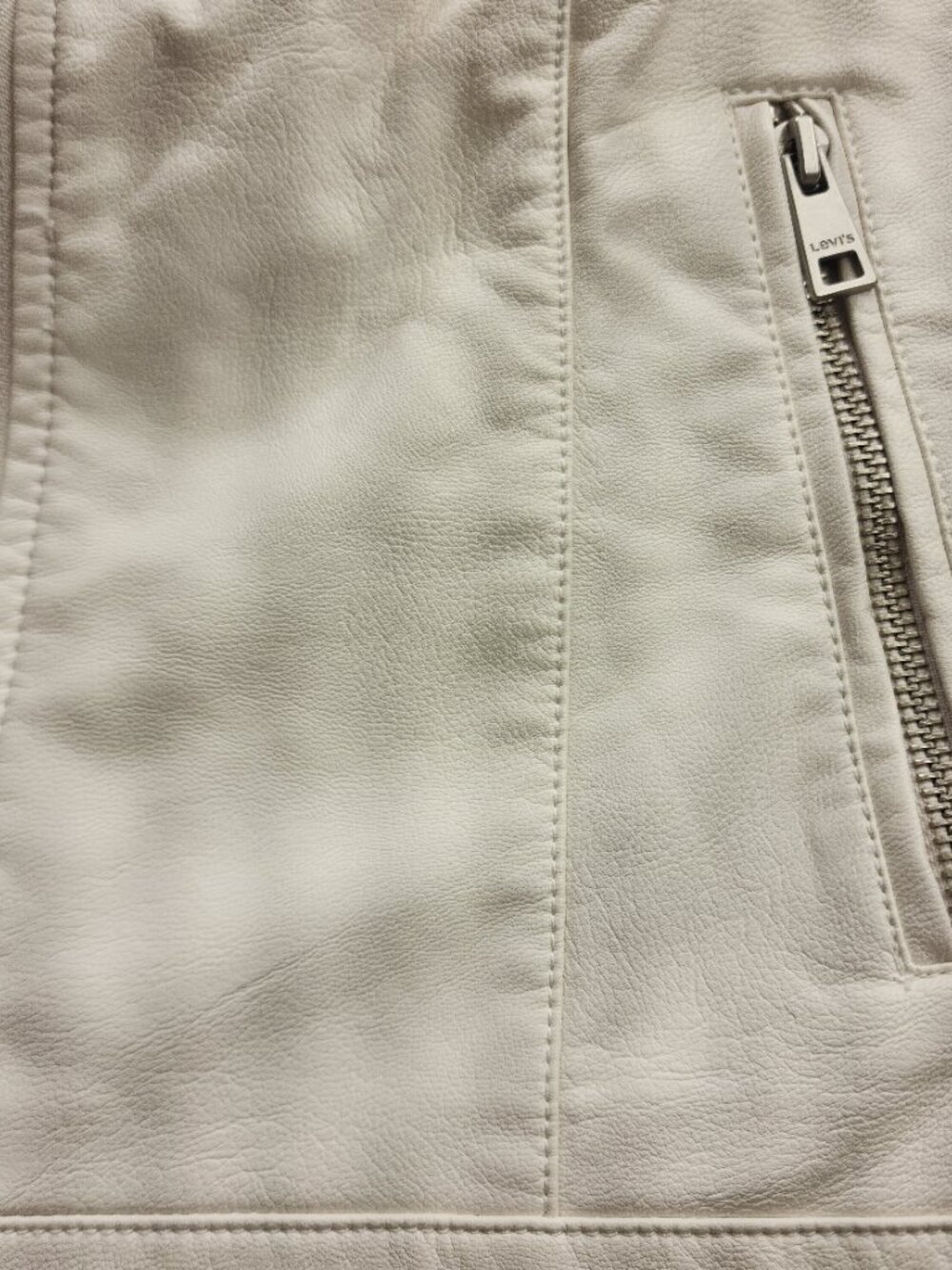 Vintage Levi's Leather Jacket | Quiet Luxury Cropped Moto - Picture 15 of 16